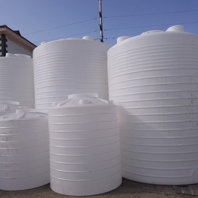 加厚塑料牛筋水塔桶1/5/10吨PE水箱