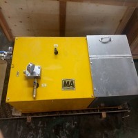 气动型乳化液泵站